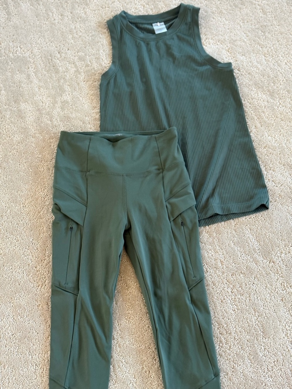 Calia Tank M Medium & StayPower leggings Small Sage Green set